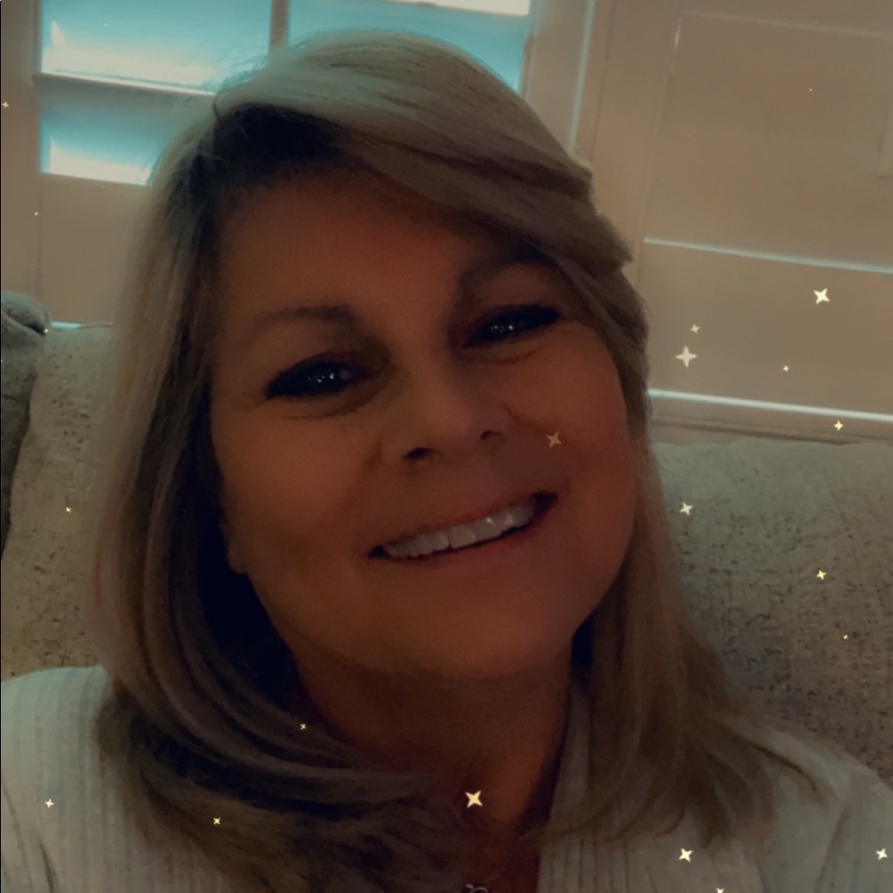 Meet your Posher, Denise